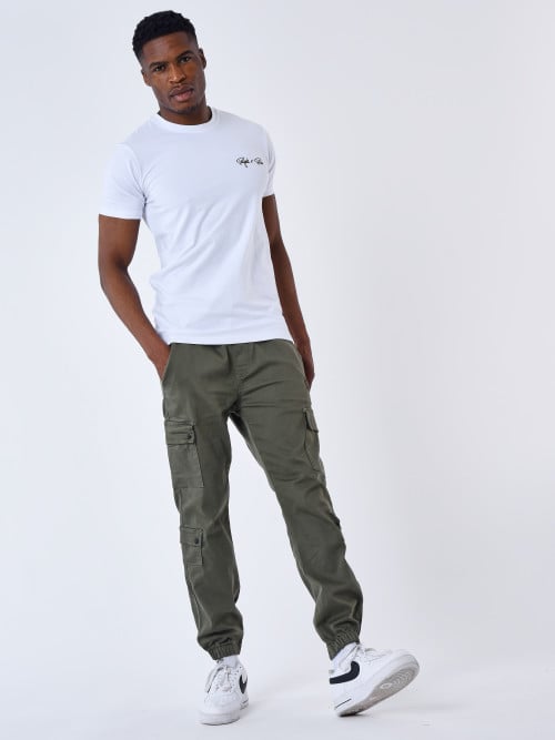 Multi-pocket cargo pants...