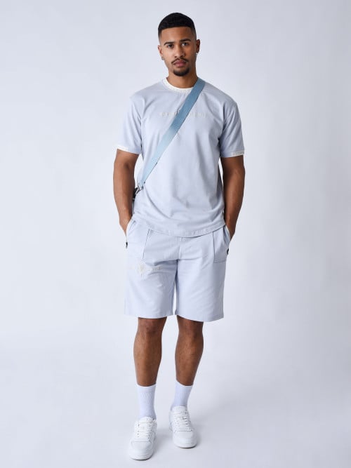 Plain shorts with logo band