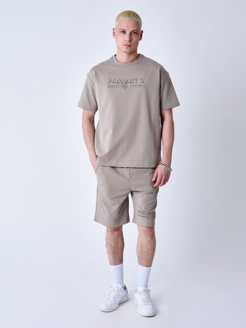 Short clássico bordado