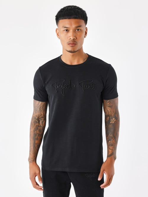 Camiseta básica con bordado...