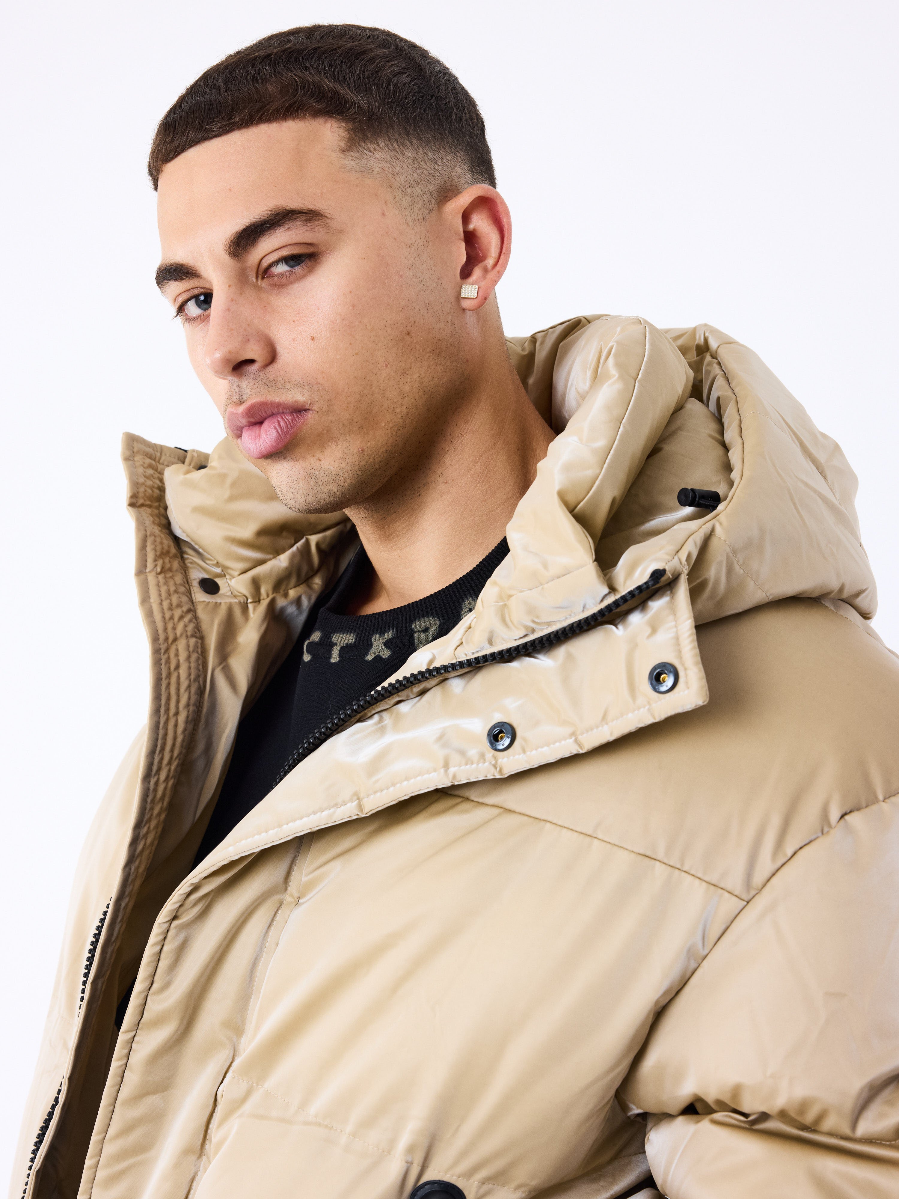 Shiny hooded puffer coat store