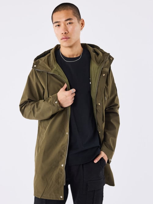 Long windbreaker