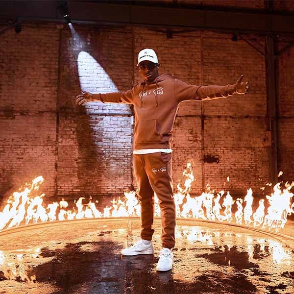 Timal setzt die Szene in Brand!