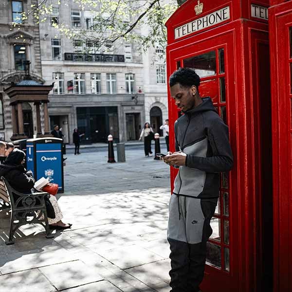Wie is Tezz, de rookie die TikTok op zijn kop zet met zijn FR-UK drill?