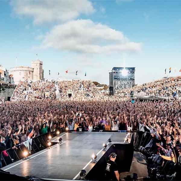 Die Francofolies 2025: Der ultimative PXP-Guide zum Glänzen in La Rochelle